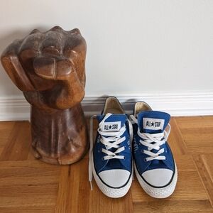 Pre-Owned Good Condition Sneakers Women's Size 7.5 / Men Size 5.5